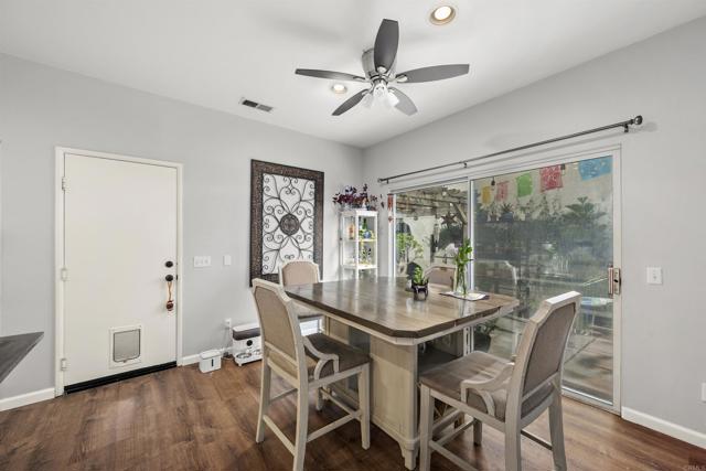 1583 GOLD RUN Road, Chula Vista CA: https://media.crmls.org/mediaz/c2d8c896-a15b-42f3-ba7f-247b1595168b.jpg