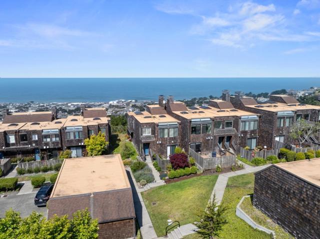 278 Beachview Avenue, Pacifica CA: https://media.crmls.org/mediaz/c2d9132d-7c97-4d63-8864-d297ca5bea2e.jpg