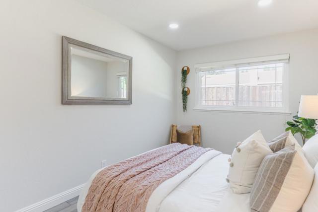4898 Rue Bordeaux, San Jose CA: https://media.crmls.org/mediaz/c2d918ff-2e7b-4f00-a579-24c4a6857cb4.jpg