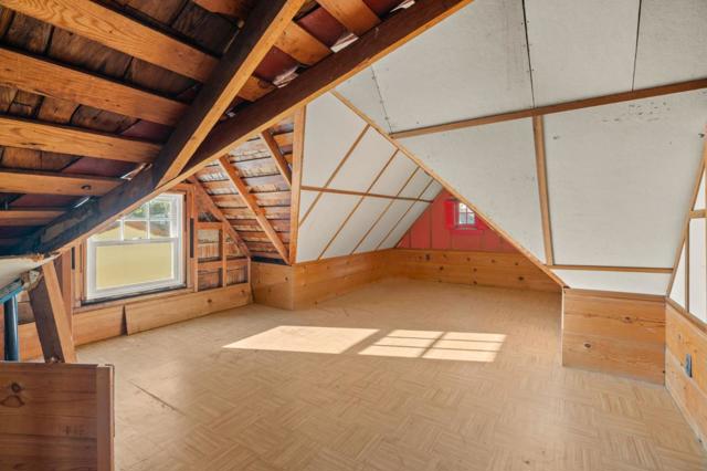 1547 Columbus Avenue, Burlingame CA: https://media.crmls.org/mediaz/c2d99f9c-e521-4c3f-8e0f-20000beee1de.jpg