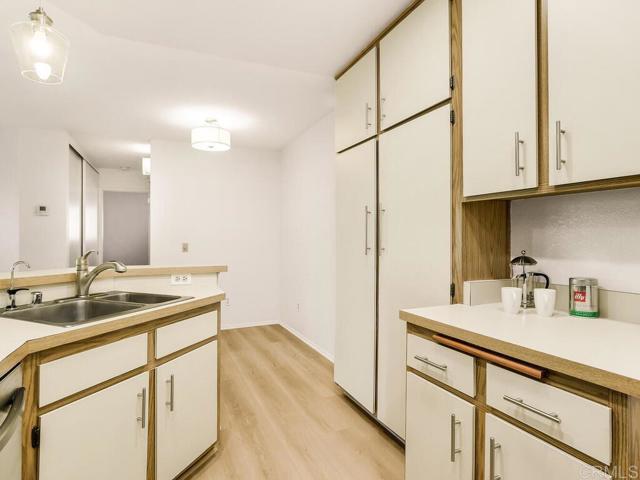 Detail Gallery Image 28 of 32 For 7263 Camino Degrazia #31,  San Diego,  CA 92111 - 2 Beds | 2 Baths