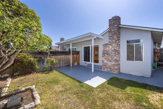 1648 Oak Avenue, Redwood City CA: https://media.crmls.org/mediaz/c2d9f0bc-2657-4d73-b882-bdc2dcfc646b.jpg