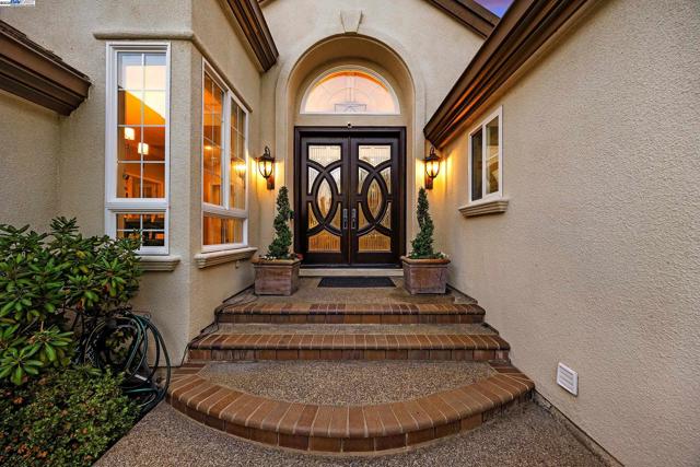 24 Timberview Ct., Danville CA: https://media.crmls.org/mediaz/c2da7046-3ce2-4daf-8f47-cbdcd105339f.jpg