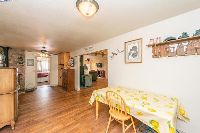 851 Mountain Aire Lane, Trinity Center CA: https://media.crmls.org/mediaz/c2dac651-a3e2-457a-8aab-099cd75d80df.jpg