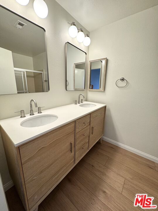 7756 Sailboat Circle, Huntington Beach CA: https://media.crmls.org/mediaz/c2dcfd60-2c68-4ce9-b2a7-9e8e1cb607c1.jpg