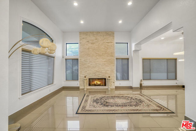 17764 Sidwell Street, Granada Hills CA: https://media.crmls.org/mediaz/c2ddbb09-fc31-4731-9ae0-0a7d7fd586b9.jpg