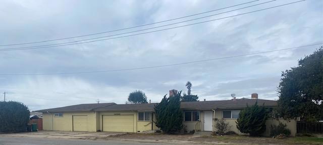 11099 Blackie Road, Castroville CA: https://media.crmls.org/mediaz/c2ddbf92-c495-4bd4-b2f6-c6bc358b8ce1.jpg