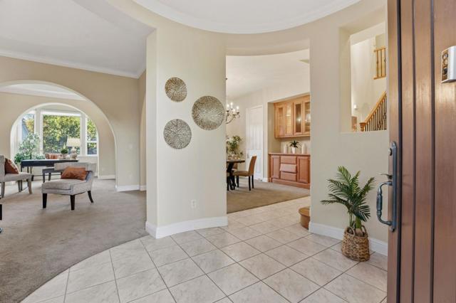 480 Winter Creek Way, Morgan Hill CA: https://media.crmls.org/mediaz/c2dde0fc-6f09-481e-9514-58562326e288.jpg
