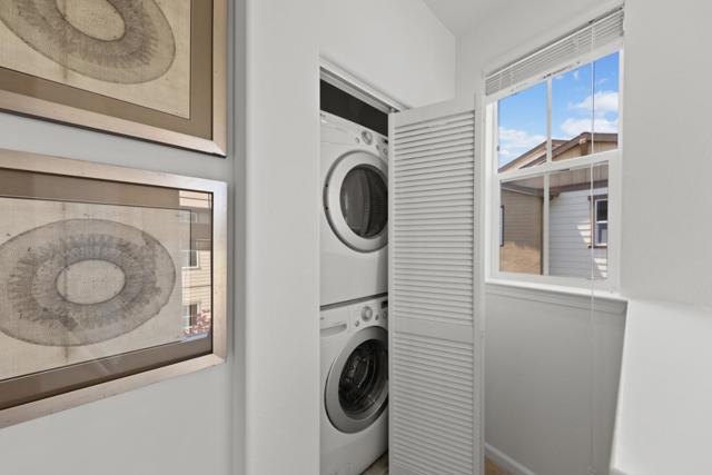 218 Peppermint Tree Terrace, Sunnyvale CA: https://media.crmls.org/mediaz/c2df9eb2-aa6d-4f67-a0de-6a8ff71d4b0f.jpg