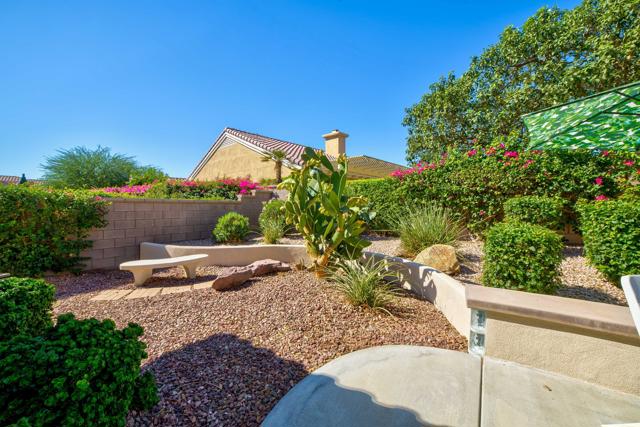 35925 Rosemont Drive, Palm Desert CA: https://media.crmls.org/mediaz/c2e053ef-71fa-44ef-9068-08cd51601304.jpg