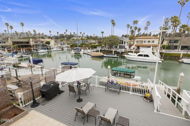 2666 Bayshore Avenue, Ventura CA: https://media.crmls.org/mediaz/c2e09573-1d4c-4961-a00e-b4dd24fb50d7.jpg
