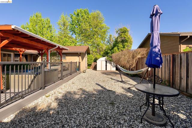 Image 38 of 47 For 2651 Tamalpais Dr