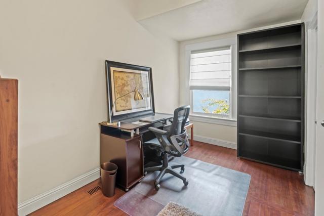 311 Walnut Street, Pacific Grove CA: https://media.crmls.org/mediaz/c2e334e6-fc0f-4929-8b8c-610d5676e9fb.jpg