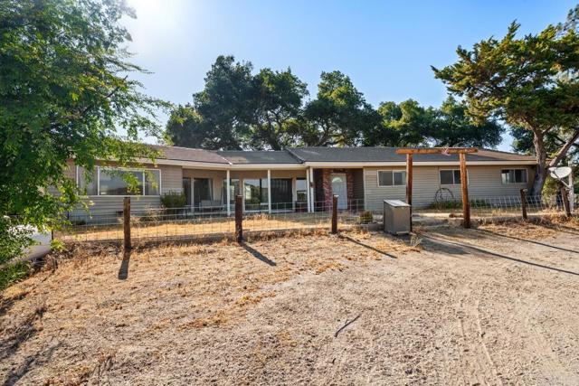 Detail Gallery Image 4 of 45 For 33805 Highway 94, Campo,  CA 91906 - 5 Beds | 3/2 Baths