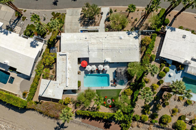 783 N Rose Avenue, Palm Springs CA: https://media.crmls.org/mediaz/c2e53727-b5c4-4fe1-9f86-f40912f70726.jpg