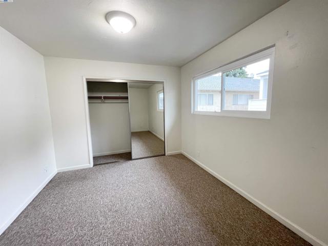 2120 Encinal Ave, Alameda CA: https://media.crmls.org/mediaz/c2e5504c-8942-4781-b8a0-df3bdf1836e8.jpg