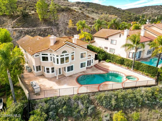 32715 Pacifica Court, Westlake Village CA: https://media.crmls.org/mediaz/c2e5be22-102f-429a-aa2d-7ea80a1595ad.jpg