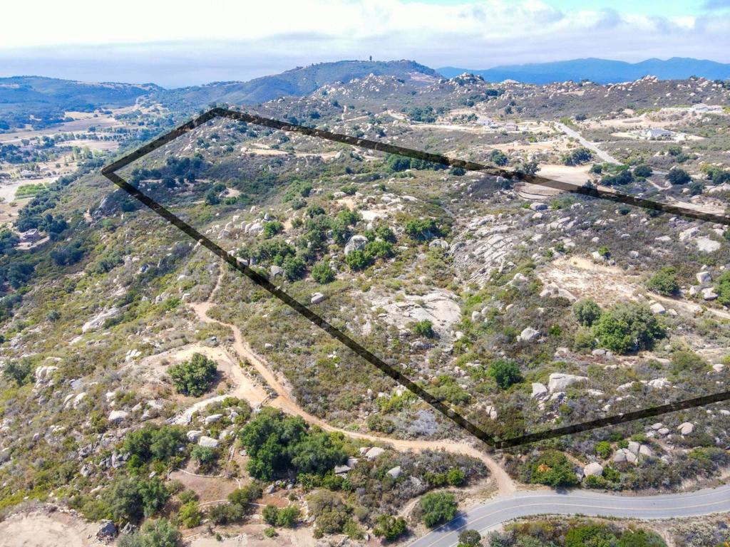 MLS #250033322SD image #7