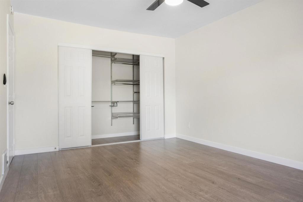 9504 Carroll Canyon Rd - photo 7