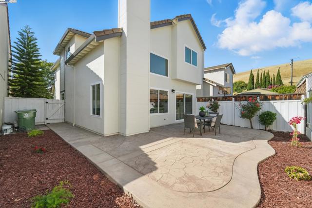 35864 Killorglin Cmn, Fremont CA: https://media.crmls.org/mediaz/c2e619fd-3340-4b16-baf6-ba7a36f38268.jpg