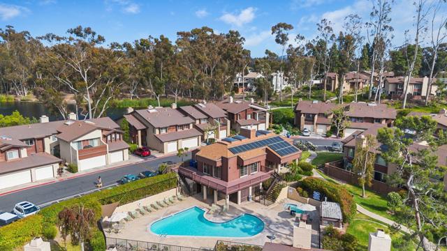 9779 Caminito Doha, San Diego CA: https://media.crmls.org/mediaz/c2e6ef2c-83f8-43bc-8c91-21725b378705.jpg