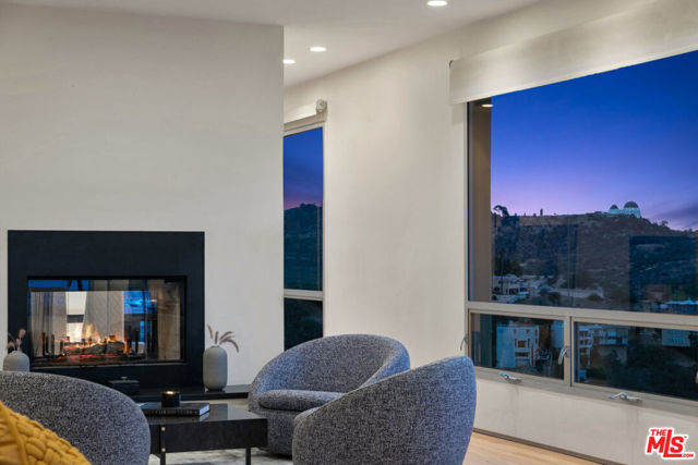 2742 Creston Drive, Los Angeles CA: https://media.crmls.org/mediaz/c2e7fe07-209c-4156-9798-636c5cca4a57.jpg