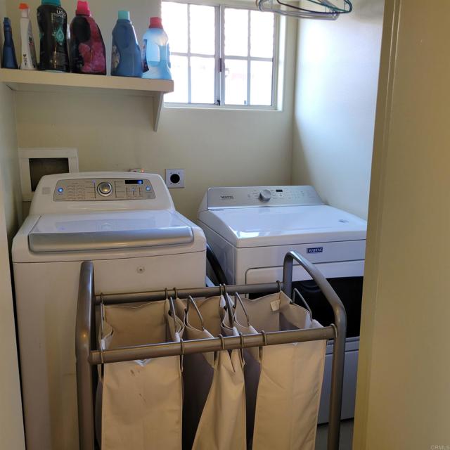 575 Granite, El Cajon CA: https://media.crmls.org/mediaz/c2e86d31-89ca-4c12-9d95-f7cde908b8f8.jpg