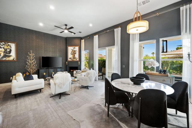 80884 Calle Azul, La Quinta CA: https://media.crmls.org/mediaz/c2e8ca88-4d2e-41d7-97f3-2addb1a0eae9.jpg