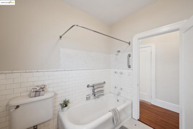148 Estabrook, San Leandro CA: https://media.crmls.org/mediaz/c2e8e3b5-d2db-42c7-abd6-af663a18eb76.jpg
