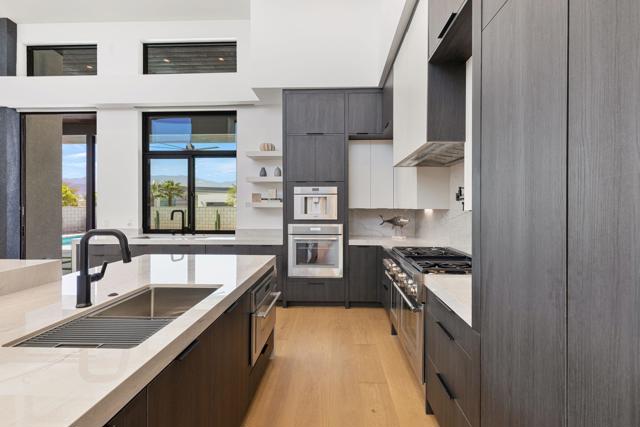 3 Siena Vista Court, Rancho Mirage CA: https://media.crmls.org/mediaz/c2e90598-2c14-4e8b-8545-16a8a4963f82.jpg