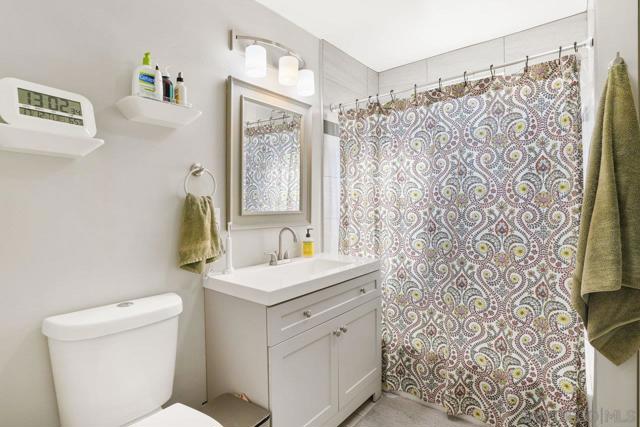 931 21st, San Diego CA: https://media.crmls.org/mediaz/c2e94f54-1044-474f-921c-981e1fefa459.jpg