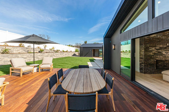 5259 Lewis Road, Agoura Hills CA: https://media.crmls.org/mediaz/c2e9624e-20e3-4dcd-86f5-543f151b217d.jpg