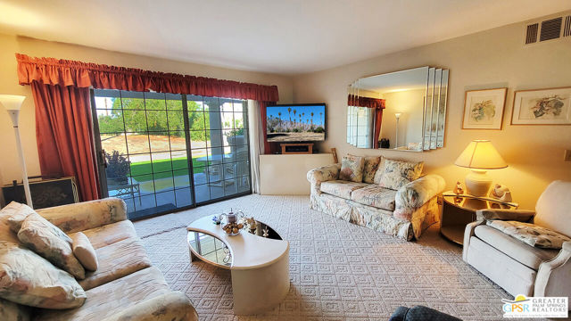 2700 E Mesquite Avenue, Palm Springs CA: https://media.crmls.org/mediaz/c2e98034-e26c-484d-915e-95ab75b099ea.jpg