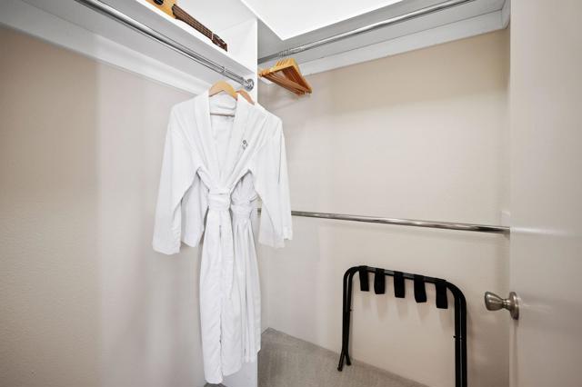 50380 Via Serenidad, La Quinta CA: https://media.crmls.org/mediaz/c2ea0b20-14b7-4e10-8ba3-b395647b818e.jpg