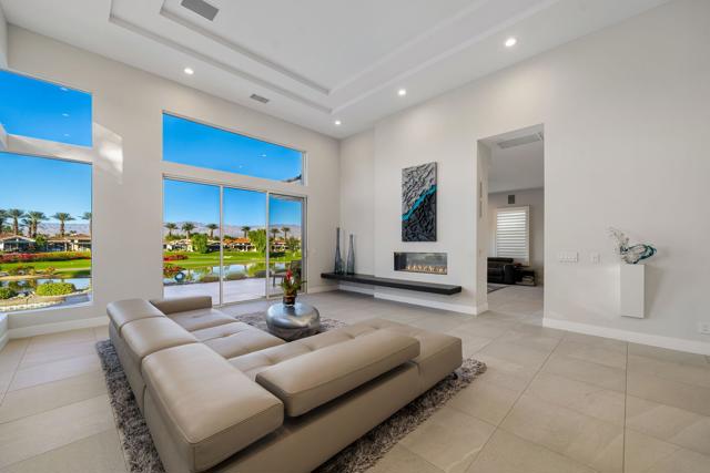 770 Deer Haven Circle, Palm Desert CA: https://media.crmls.org/mediaz/c2ea2847-98f1-4320-9421-bdf8dc6c6eb8.jpg