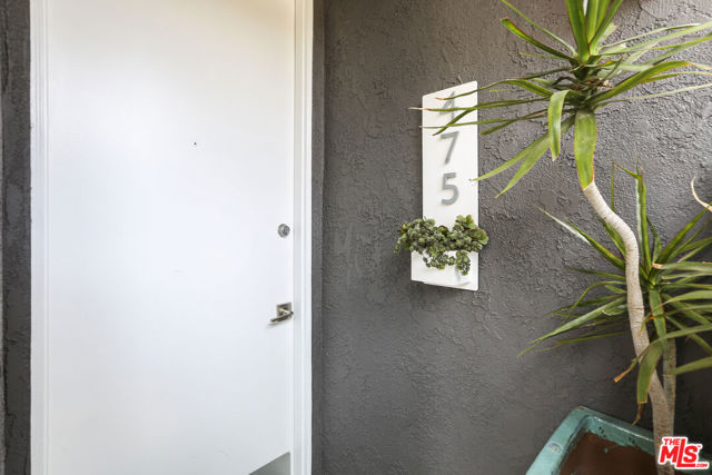 472 Rosecrans Avenue, Manhattan Beach, California 90266, 0 ,Residential Income,For Sale,Rosecrans,0,26830069