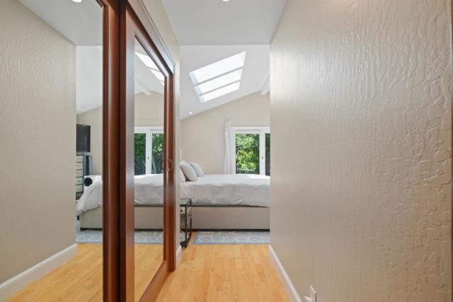 3172 Morris Drive, Palo Alto CA: https://media.crmls.org/mediaz/c2eb3391-e562-4d66-903e-488cc434aa15.jpg