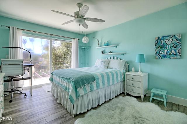 2965 Surfrider Avenue, Ventura CA: https://media.crmls.org/mediaz/c2eb34f3-d862-4544-a01c-7a1135a1edc2.jpg