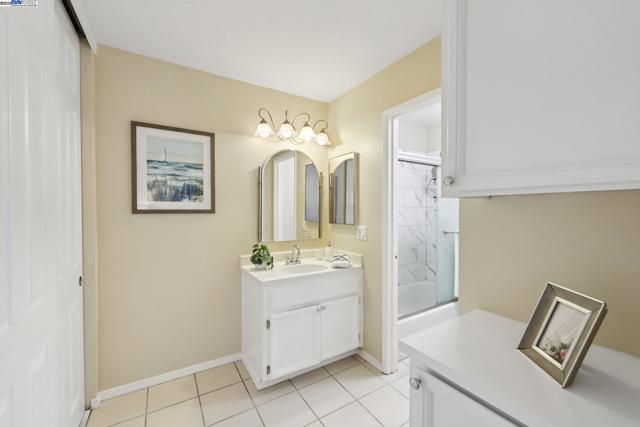 34627 Pueblo Terrace, Fremont CA: https://media.crmls.org/mediaz/c2ecf702-46f6-4246-904b-0b3317cc6075.jpg