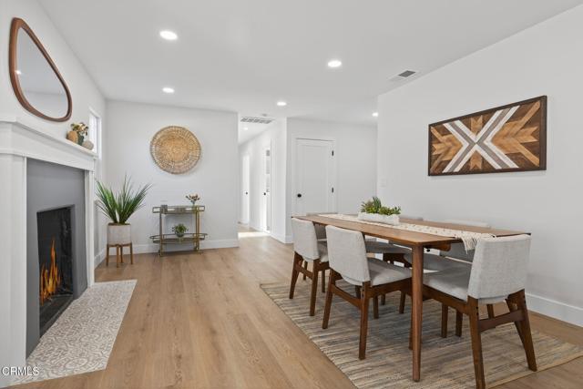 400 Dayloma Avenue, Ventura CA: https://media.crmls.org/mediaz/c2ee1bc7-187b-4090-b144-a6e29cb46e54.jpg