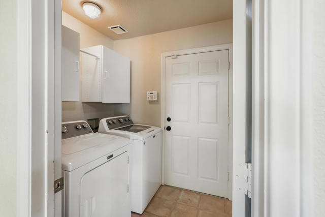 9391 Brookline Avenue, Desert Hot Springs CA: https://media.crmls.org/mediaz/c2ee48bf-32ce-4d80-9eaa-3f5884b13653.jpg