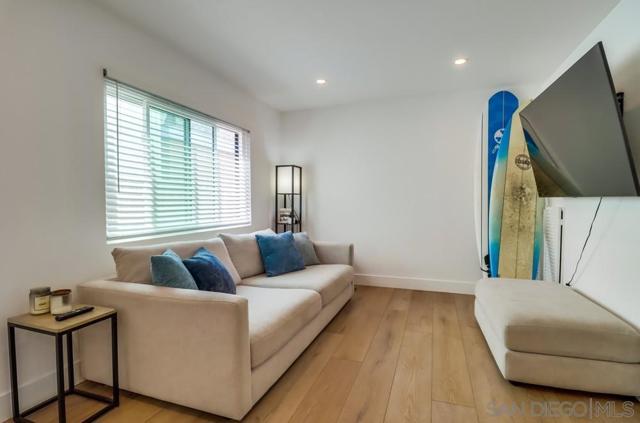4053 55 Jewell St, San Diego CA: https://media.crmls.org/mediaz/c2ee4eb9-fa6f-4781-8336-08811836b71b.jpg