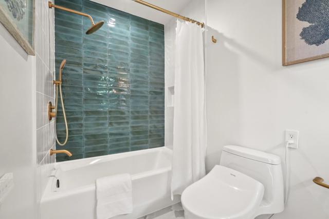 2061 Valparaiso Avenue, Menlo Park CA: https://media.crmls.org/mediaz/c2ef9bd7-a6f3-4875-9cb6-6a0e1cd46cf7.jpg