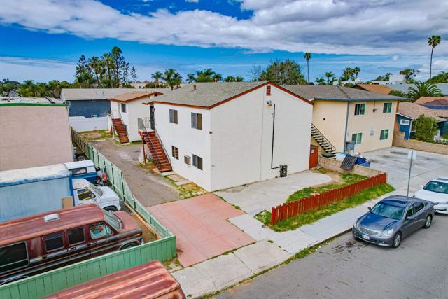 4410 12 Highland Ave, San Diego CA: https://media.crmls.org/mediaz/c2efe2c8-f83c-4543-9f16-70685d4a2118.jpg