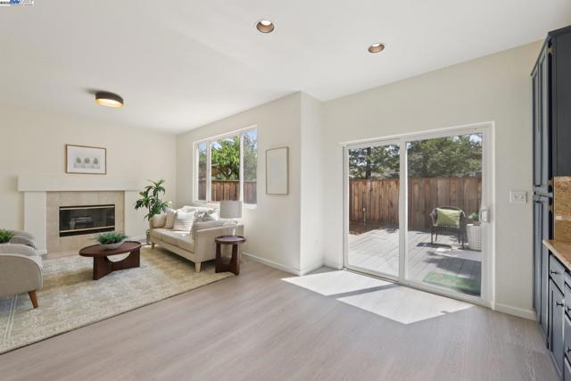 99 Elder Dr, Pacheco CA: https://media.crmls.org/mediaz/c2f04b76-92db-4419-9392-a8cc01e9b197.jpg