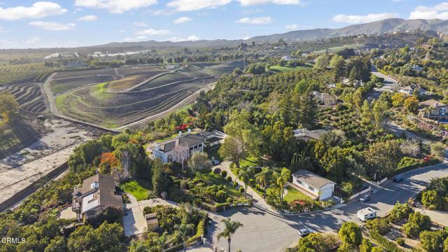 5287 N Creston Lane, Somis CA: https://media.crmls.org/mediaz/c2f07f4e-f18d-4c28-a359-7979ed049676.jpg