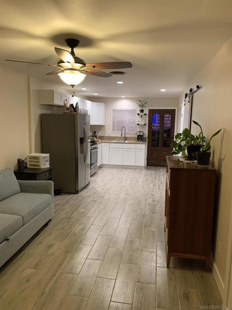 127 Warner Street, Oceanside CA: https://media.crmls.org/mediaz/c2f15a23-5931-4414-8c8e-7f3ca225b74a.jpg