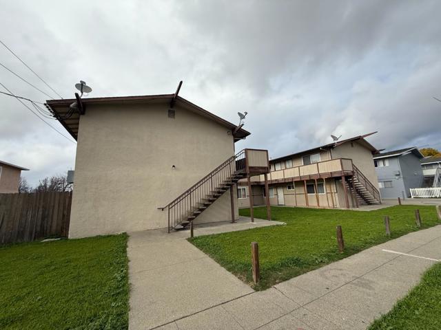 Image 2 of 13 For 771 Memorial Way