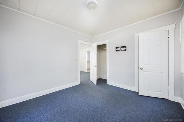 4276 35Th St, San Diego CA: https://media.crmls.org/mediaz/c2f2007d-e4d4-46fe-a481-c8093c10c877.jpg