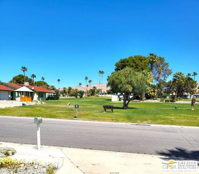 69430 Fairway Road, Desert Hot Springs CA: https://media.crmls.org/mediaz/c2f30c6b-28f8-4990-bc6a-6f8540e51769.jpg